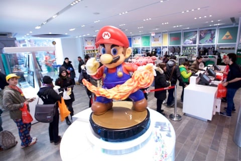 File:Mario amiibo statue NNY.jpg