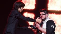 https://www.reddit.com/r/smashbros/comments/8r8lso/new_smash_blog_post_0615_zero_from_chile_has_won/ A very memorable photo also